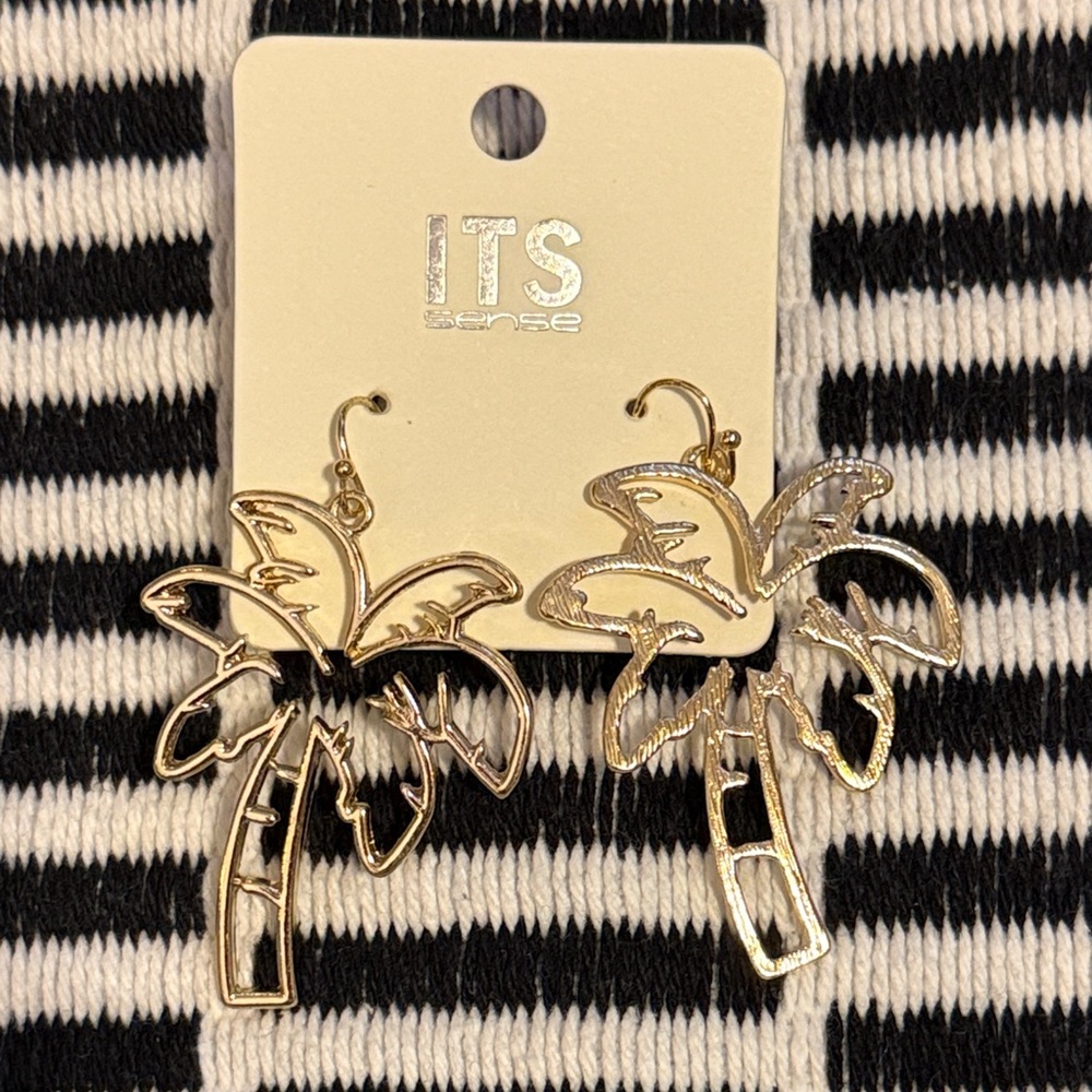 🌻 ITS sense Gold Tone Metal Palm Tree Dangle Earrings NWT